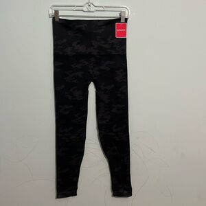 Spanks black camo leggings